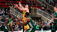 DA LI JE ON NOVO POJAČANJE ZVEZDE? Igrač kog su povezivali sa crveno-belima ostao bez kluba