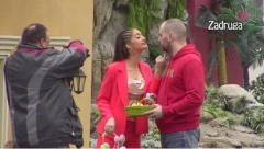 ZVEZDAN NEMILOSRDNO PONIŽAVA ANĐELU Obrušio se na nju i krenuo da je rešeta, a tek da čujete sa čime ju je uporedio! (FOTO)