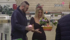 NIJE OSTAO RAVNODUŠAN NA NJENU LEPOTU Aleks u nikad lepšem izdanju zasijala imanjem, pa podelila svoju sreću na ovaj način