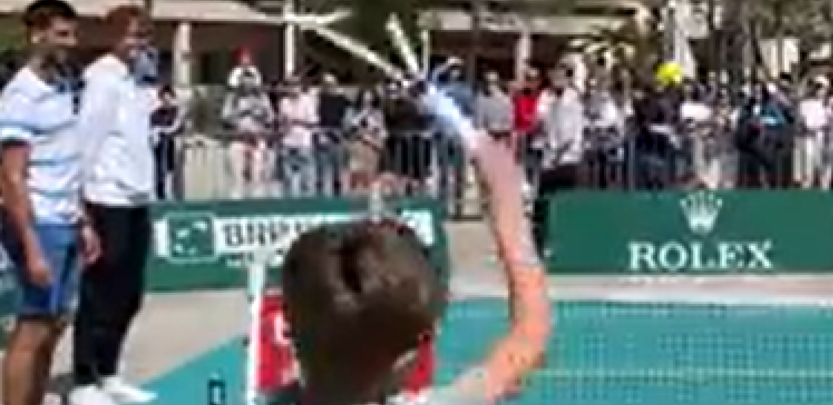 KAD STEFAN IGRA, NOVAK SKUPLJA LOPTICE Đokovići napravili šou za pamćenje u Monte Karlu (VIDEO)