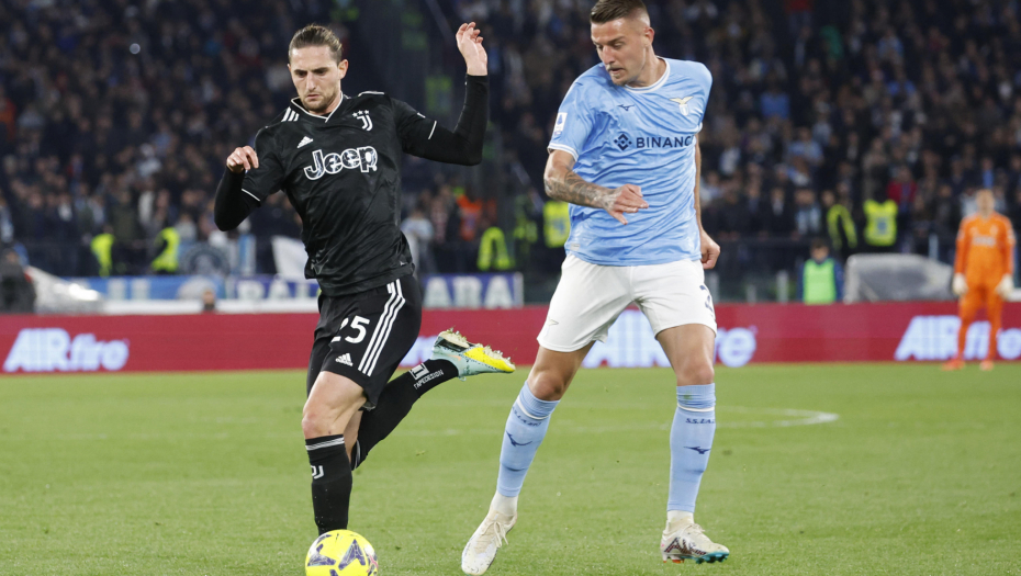 KAKVA LUDNICA U ITALIJANSKOM DERBIJU Milinković-Savić majstorijom doneo prednost Laciju, a onda je Juventus momentalno uzvratio (VIDEO)