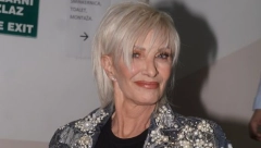 DEVOJKE ODLEPILE ZA CAKANINIM UNUKOM Evo kako izgleda naslednik naše poznate pevačice, otkriveno i čime se bavi!