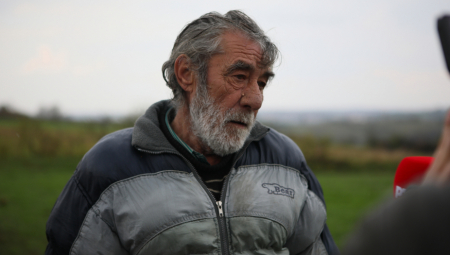 DA JE OVDE BILO 100 POLICAJACA, JA BIH GA UBIO! Deda ubijene tinejdžerke iz Ripnja (VIDEO)