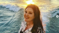 OTKRIVENI DETALJI PRVOG BRAKA DRAGANE MIRKOVIĆ! Turneje i skupocena putovanja na početku karijere, a ona mu nije jedina sa estrade!