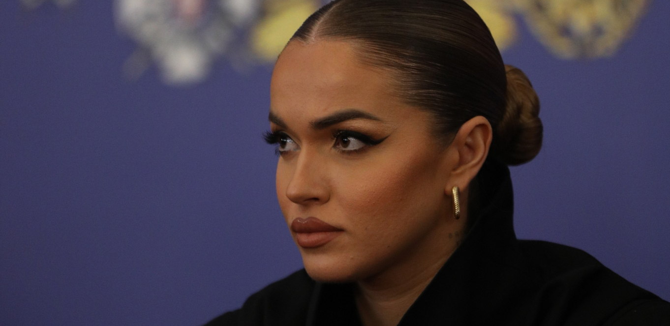 NA LICU MESTA JE IZGUBILA ŽIVOT: Teodora Džehverović slomljena zbog smrti, ne može da sakrije tugu