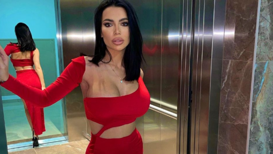 SVI SE PITAJU ŠTA SE DESILO TOPALKOVOJ ĆERKI? Helena ne liči na sebe, izdanje nakon porođaja iznenadilo javnost