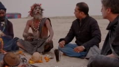 POJEO LJUDSKI MOZAK Reporter koji je u poseti hinduističkoj sekti jedva izvukao živu glavu, na meti kritika