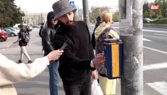 PIŠTI, SVETLI I GOVORI, A NE UME SVAKO DA GA UKLJUČI - Ekipa ALO! sa Beograđanima rešava enigmu pešačkog tastera! (VIDEO)