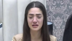 ANĐELA VAN SEBE OD LJUBOMORE Dok Zvezdan guta pogledom Anu, Đuričićeva menja boje i puca od besa