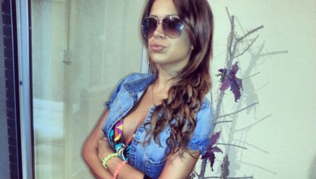 PEVAČICA PRODAVALA STVARI IZ KUĆE Na oglase stavila polovne šerpe i šolje, a onda otkrila pravu istinu o svom stanju