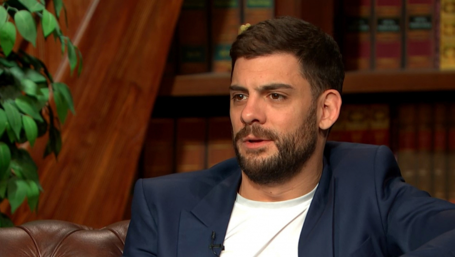 J*** VAM SE ZA REPREZENTACIJU, DŽABE PATETIŠETE Milan Marić besan nakon ispadanja Srbije sa Evropskog prvenstva, glumac žestoko opleo