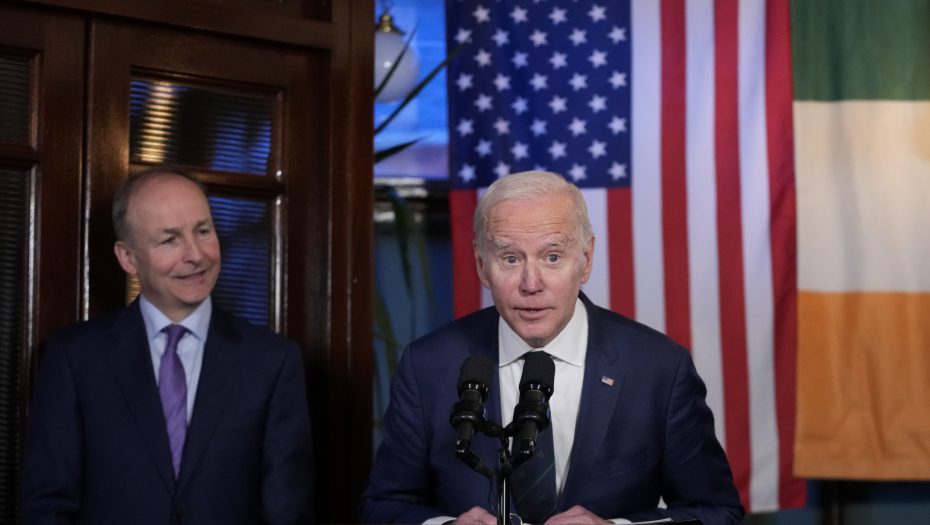 BAJDEN NAPRAVIO INCIDENT U IRSKOJ! Otresao ga ko krpu, Sunak pozeleneo! (VIDEO)