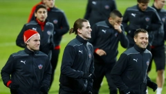 POZNATI FUDBALER BOLUJE OD NEIZLEČIVE BOLESTI Jeziva ispovest: Ne mogu da prihvatim da sam smrtno bolestan