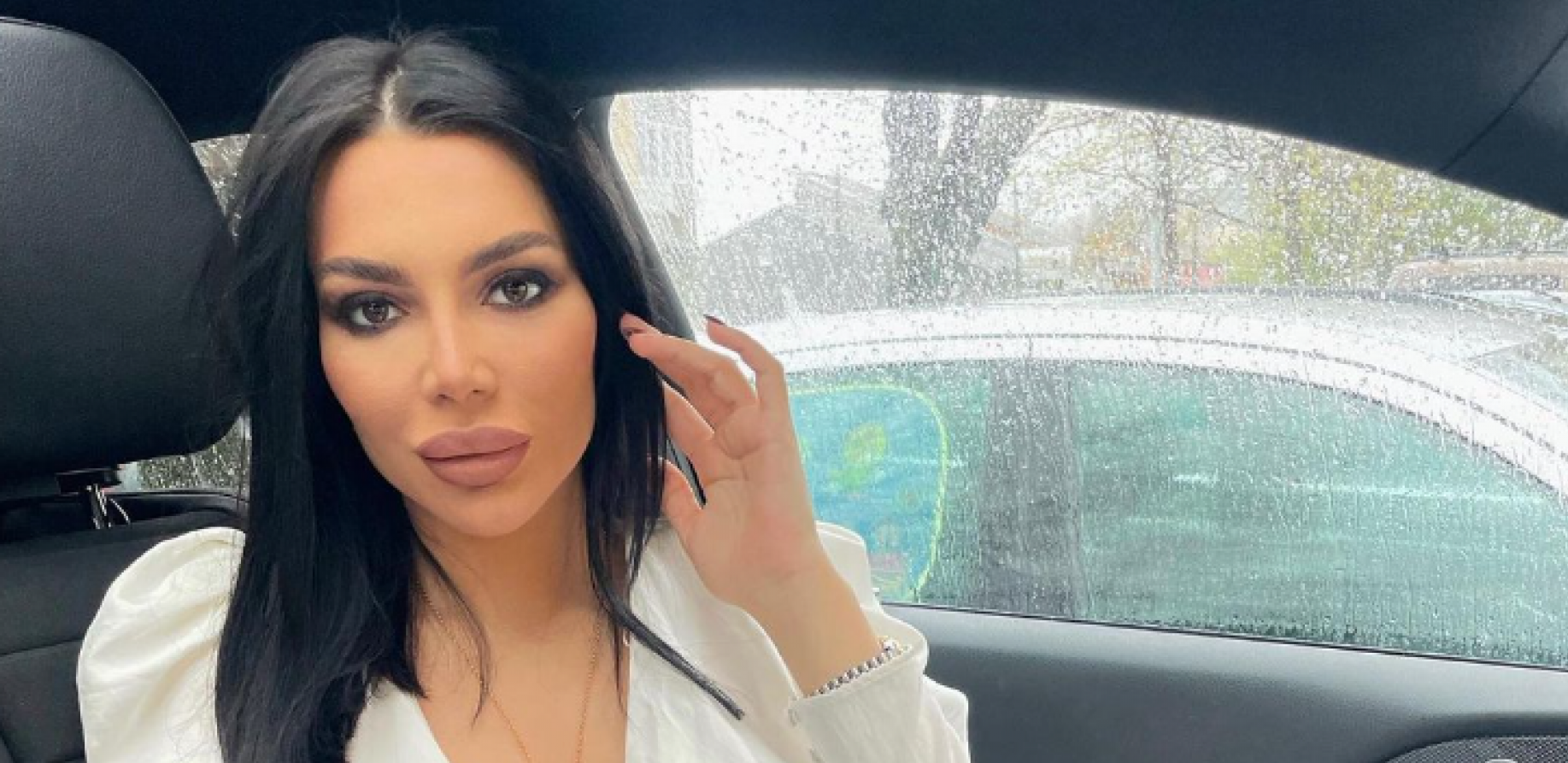 SUVI LUKSUZ ZA NASLEDNICU Helena Topalović kupila ćerki ogromna kolica, a od cene će vam se zavrteti u glavi! (FOTO)