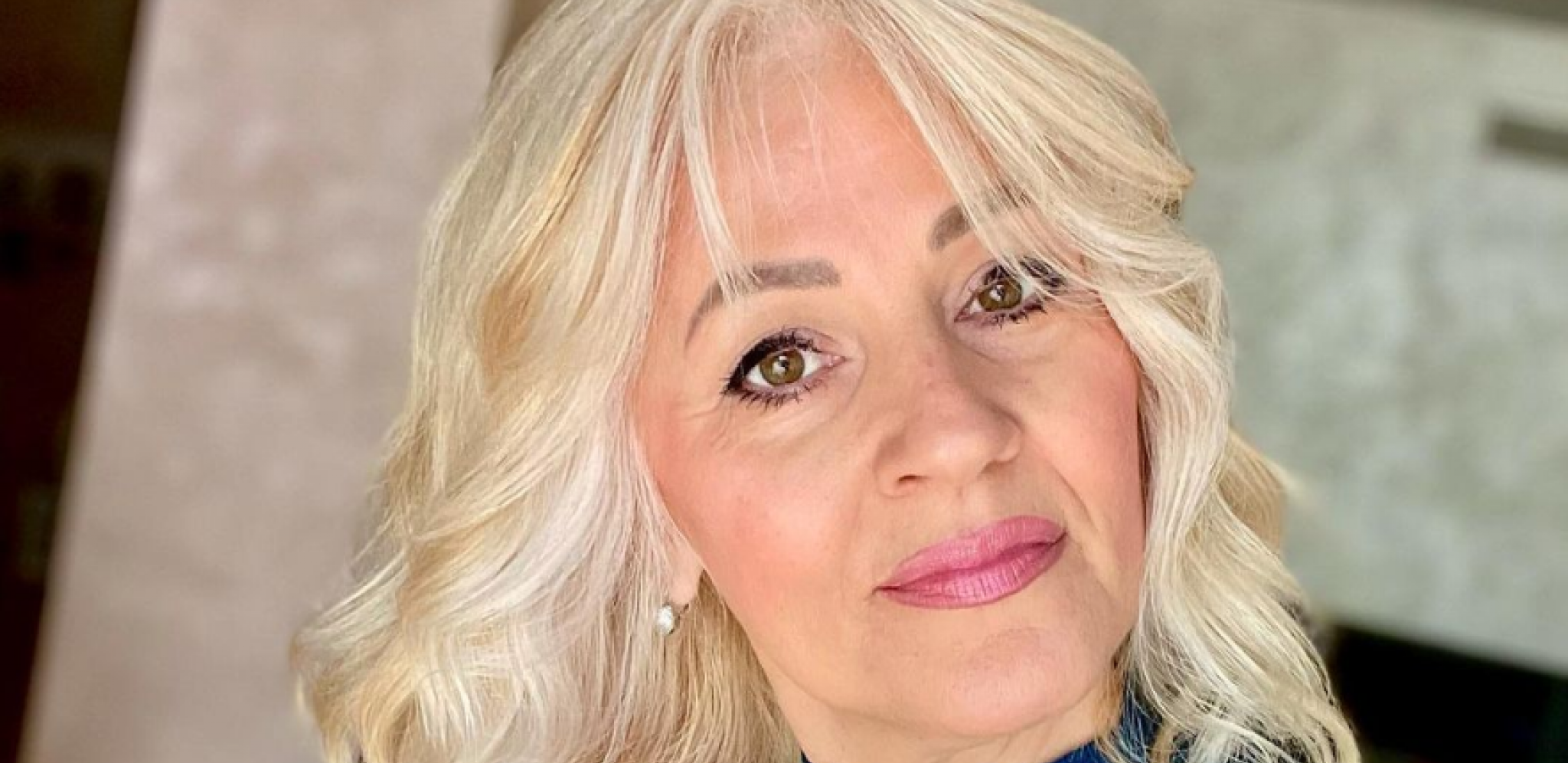 BEZ TRUNKE FOTOŠOPA Udovica Marinka Rokvića pozirala okrenuta leđima, Slavica pokazala telo u bikiniju (FOTO)