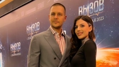 KO JE IVANA KOJA JE BIKOVIĆU RODILA SINA? Glumac i advokatica su u vezi dve godine, a ovako je počela njihova ljubavna priča