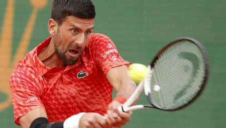 POMRAČENJE UMA Nole izgubio važan gem, a onda iskalio sav svoj bes na reketu na brutalan način (VIDEO)