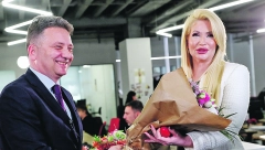 SANDRA IZGUBILA DUEL, A DOBILA CVEĆE! Nadmetali se ministar i potpredsednica Skupštine Srbije