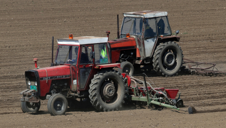 PRIJAVLJIVALI SE ZA SUBVENCIJE, A NJIVU VIDELI NISU Lažni ratari oštetili budžet za 4,4 miliona dinara