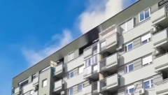 VATRENA STIHIJA GUTA STAN, KULJA GUST DIM Veliki požar u Stepe Stepanovića, čitava ulica blokirana (FOTO/VIDEO)