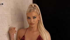 PROVOKATIVAN I ZANOSAN AUTFIT U NAJTRENDI BOJI SEZONE Crvena haljina Sofije Milošević koju će poželeti svaka žena