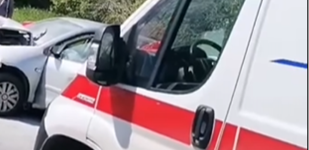 SAOBRAĆAJNA NESREĆA NA GAZELI Povređeno dvoje ljudi