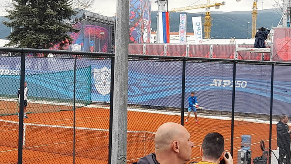 ĐOKOVIĆ SVE SAKRIO Novak odmah otišao na trening, ali detalj koji je sve zanimao niko nije mogao da vidi (FOTO)