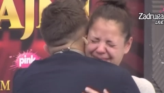 SAZNALA JE ŠTA NJENA PORODICA MISLI O NJENOJ VEZI Zadrugarka se guši u suzama! Njihove reči je potpuno dotukle