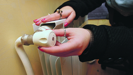 KAKO DA RADIJATORI GREJU BOLJE, A TROŠE MANJE PARA Postoje samo 2 pravila, vrlo su jednostavna