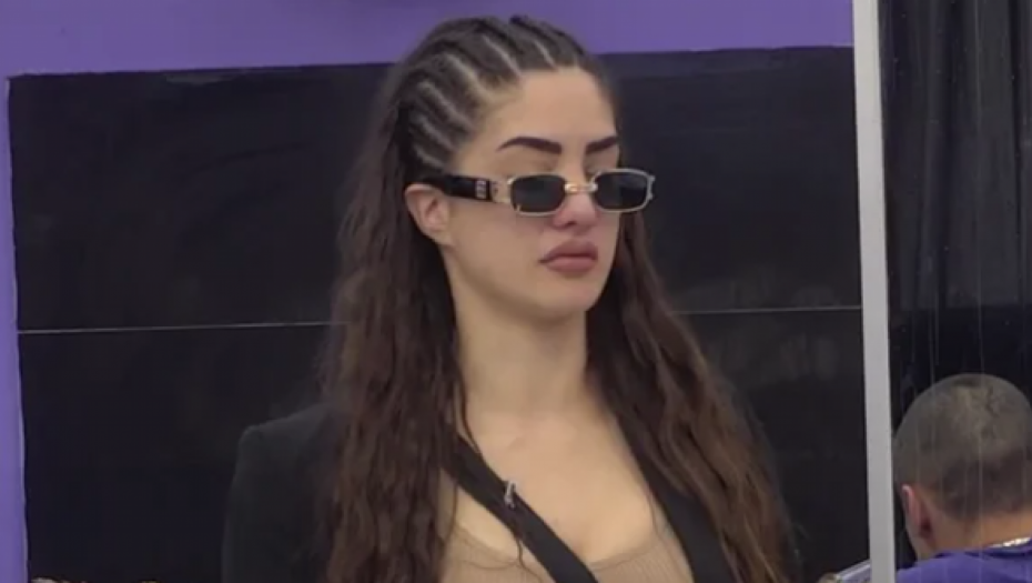 "DA SAM UBILA ČOVEKA..." Anđela ne prestaje da plače, javno se obratila ocu i majci, njene reči kidaju dušu!