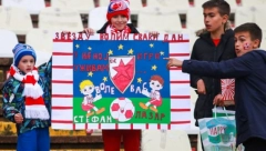 ZVEZDA NAGRAĐUJE KREATIVNOST Crveno-beli pozivaju mališane: Donesite baner, budite originalni i osvojite nagradu (VIDEO)