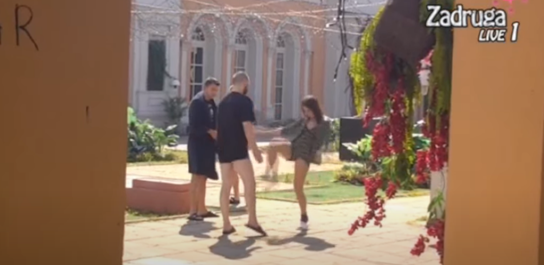 "DOBILA SAM ŠAMAR" Anđela Đuričič otkrila sve o fizičkom obračunu sa Zvezdanom, više neće da ćuti!