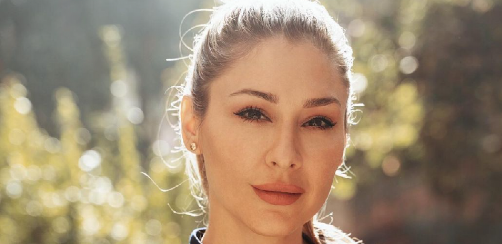 I ONA SE PODVRGLA ESTETSKIM KOREKCIJAMA Kristina Radenković više ne izgleda isto, voditeljka otkrila šta je radila na sebi! (FOTO)