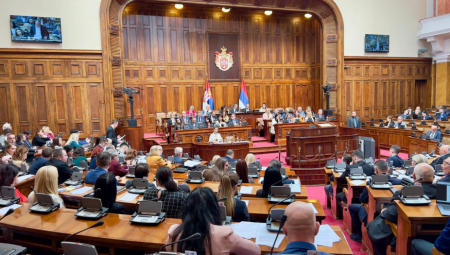 NA POČETKU POSLANIČKA PITANJA Skupština Srbije nastavila sednicu