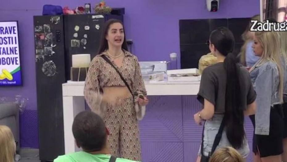 SUOČILE SE ZVEZDANOVE BIVŠE! Anđela urla na Maju i Anu, sasula im sve u lice, Slavnić se u sve odmah umešao