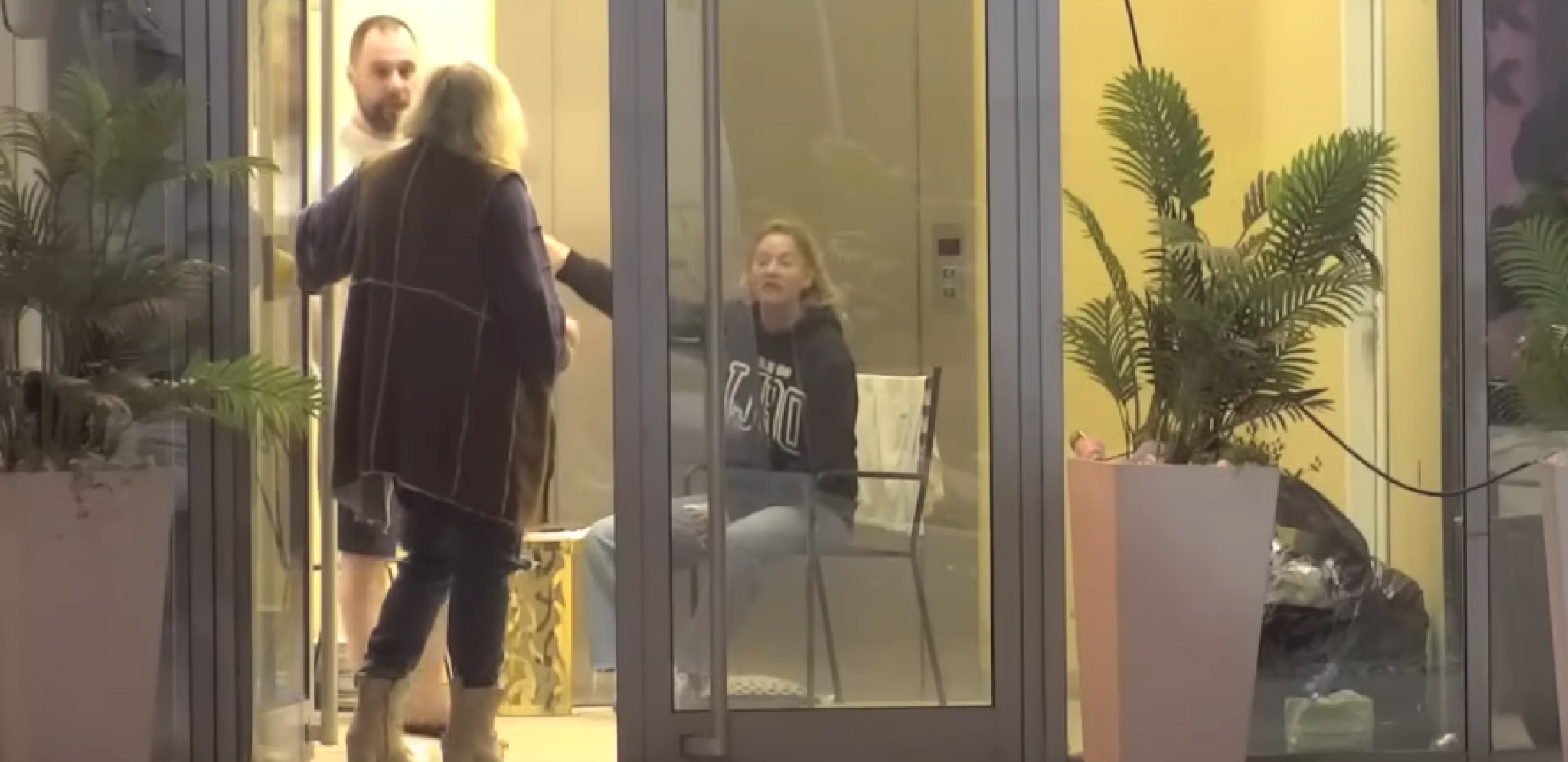 ORI SE HOTEL OD ZVEZDANOVE VIKE Pobesneo, pa učinio stravičnu stvar svojoj bivšoj supruzi Ani