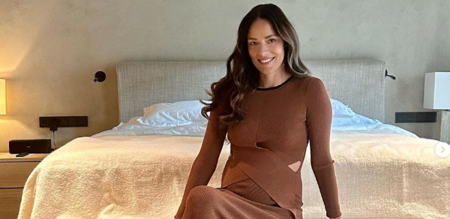 LEPŠA NEGO IKADA Ana Ivanović objavila novu fotografiju, trudnički stomak u prvom planu, a komentari se samo nižu (FOTO)
