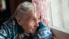 OVO SU DVA NAJRANIJA SIMPTOMA PARKINSONOVE BOLESTI Javljaju se i deset godina ranije, na jedan nikada ne biste pomislili!