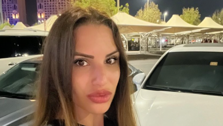 PRVA FOTKA BIVŠE ZADRUGARKE IZ PORODILIŠTA! Pozira sa ćerkicom, a kadrovi će vas raznežiti