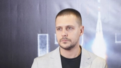 OVO JE PRAVO POREKLO MILOŠA BIKOVIĆA Glumac je ranije imao drugačije prezime, a iznenadićete se kad saznate odakle je