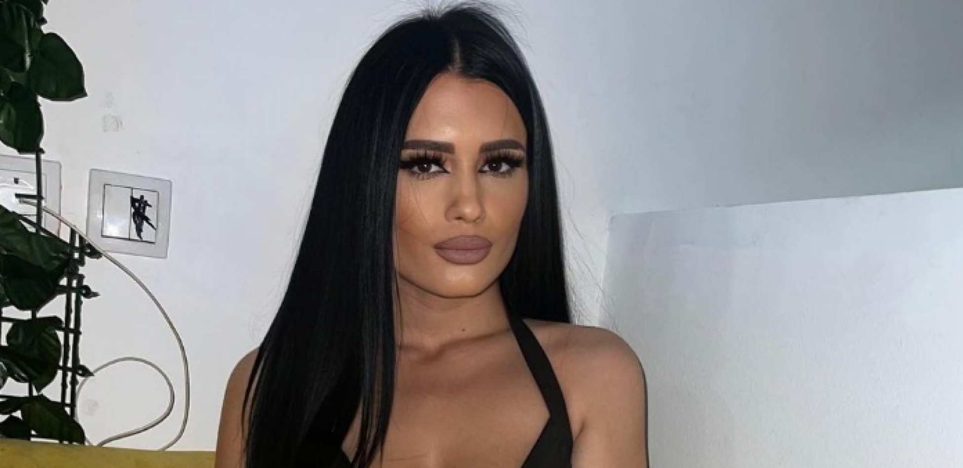 "KUĆI SAM DOLAZILA UPLAKNA" Bolna ispovest popularne pevačice tera suze na oči, prošla je kroz pakao zbog vršnjačkog nasilja