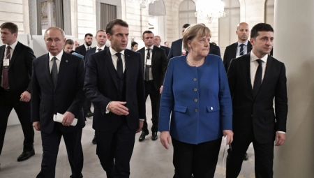ANGELU SAD "PLJUJU" BIVŠI SARADNICI Ostavili smo Nemačku previše zavisnom od ruskog gasa