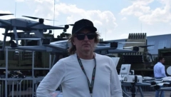 PR-DC JE BIO DEO SPEKTAKLA U BATAJNICI! Željko Mitrović otkrio: Danas je prikazan prototip Ika 20 koji na sebi NOSI DODATNU BESPILOTNU LETELICU, a OVO će biti od pomoći našoj vojsci