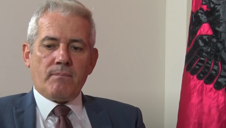 ŠOLAKOV "DANAS" DOTAKAO DNO Veličaju srbomrsca Svečlju, a evo šta kriju iz njegove mračne biografije