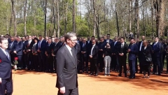 DA SE NE ZABORAVE ŽRTVE USTAŠKOG GENOCIDA Predsednik Vučić poslao bitnu poruku za građane Srbije (FOTO)