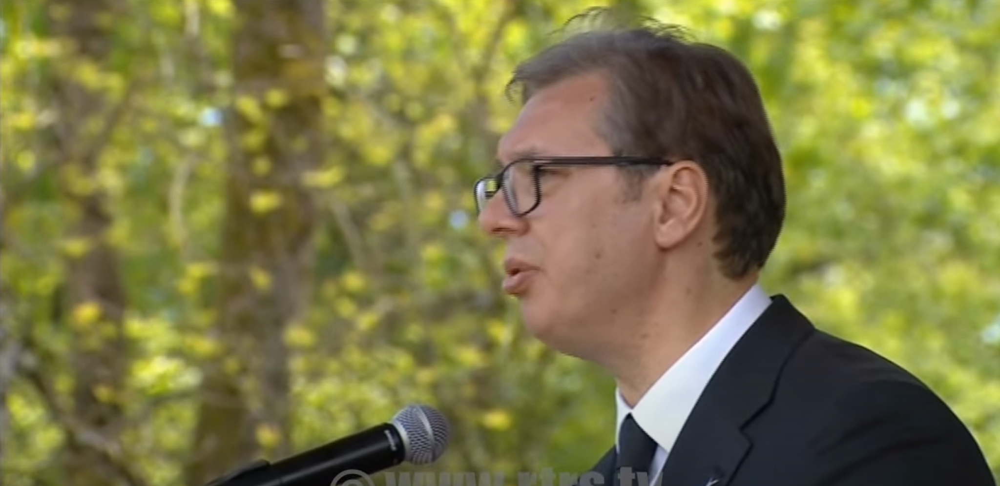 PREDSEDNIK U DONJOJ GRADINI Vučić "Za one koji su nestali bez traga mi smo jedini trag" (FOTO/VIDEO)