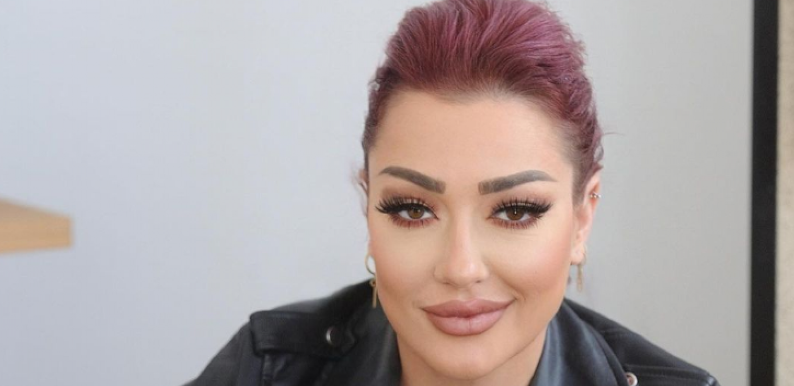 SANDRA REŠIĆ ŠOKIRALA NAKON OBJAVE NJENE CIMERKE IZ ZADRUGE Potom objave Sanje Stanković da se udala, pevačica otkrila da i ona postaje mlada (FOTO)