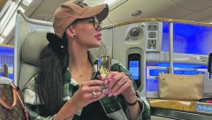 ŠIROKO Grujićeva za avio kartu iskeširala godišnju platu! Od cifre će vas zaboleti glava (FOTO)