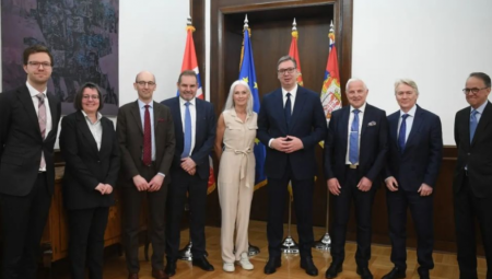 PREDSEDNIK VUČIĆ SA AMBASADOROM NORVEŠKE I PREDSTAVNICIMA NORVEŠKIH KOMPANIJA Srž i puls napretka svake zdrave ekonomije jeste energija