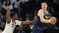 DENVER IDE DALJE Jokić upisao tripl-dabl, za 90 sekundi pokazao sve što zna, pa srušio Minesotu